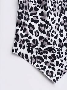 SHEIN Unity Women Asymmetric Hem Front Button Faux Pocket Sleeveless Leopard Jacket - Grey - View 3
