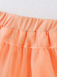 SHEIN Conjunto de suéter com estampa de coração e saia em camadas de malha para bebê menina