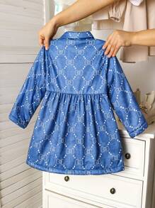 SHEIN Jachetă de blugi cu imprimeu albastru pentru fete, cu un model imprimat unic pentru un aspect la modă, potrivire largi, potrivită pentru stratificare, perfectă pentru stilul casual, toamna/iarna