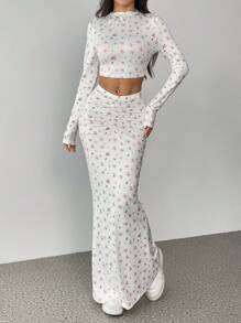 Flirla 2pcs Women's Round Neck Long Sleeve Allover Print Top And Skirt Casual Set