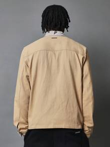 SUMWON Áo thun Boxy Fit có khóa kéo xuyên thấu có cổ áo tương phản và túi phía trước - Màu Khaki - Xem 2