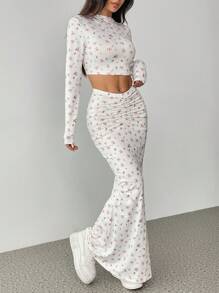 Flirla 2pcs Women's Round Neck Long Sleeve Allover Print Top And Skirt Casual Set