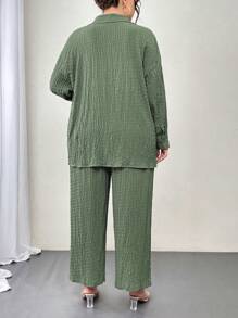 SHEIN LUNE 2 件大码纯色前纽扣长袖上衣和裤子套装