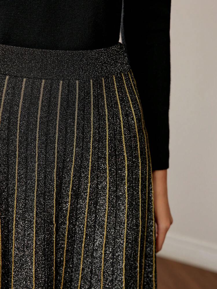 STRIPED PATTERN FLARE KNIT SKIRT WITHOUT BELT