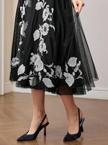 MOTF PREMIUM EMBROIDERY MESH FLARE SKIRT WITHOUT BELT - Black - View 3