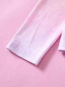 Strawberry Shortcake X SHEIN Kleine Mädchen 2 Stücke/Set Enges Langarm T-Shirt mit Batik-Muster, Erdbeermotiv und Schleife Rundhalsausschnitt