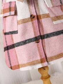 SHEIN Váy kẻ caro cho bé gái kèm mũ nồi, thiết kế vải kẻ caro len mềm mại và ấm áp, phù hợp cho mùa thu/đông. Với thiết kế thắt lưng giúp tôn lên phong cách tổng thể, giúp bé gái ấm áp và thời trang. Họa tiết kẻ caro cổ điển mang phong cách Anh, phù hợp để mặc hàng ngày, đi chơi hoặc tụ họp gia đình. Bảng màu nhẹ nhàng, phù hợp cho bé gái từ 4-7 tuổi, một món đồ không thể thiếu vừa ấm áp vừa thời trang. Mùa thu/đông - Nhiều màu - Xem 5