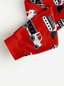 Cozy Pixies 2 件套卡通汽车印花针织柔软圆领长袖上衣和裤子男婴睡衣套装