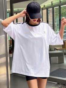 DAZY Letter Graphic Contrast Trim Tee - White - View 4