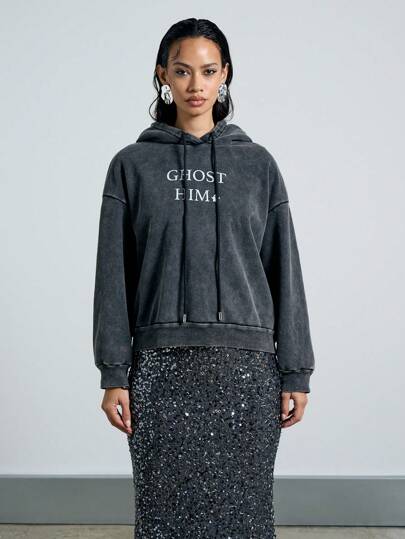 AiiRZ Ghost Him Logo 连帽衫短款街头风格秋冬运动休闲装现代简约青年文化时尚影响者系列