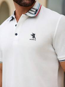 Manfinity CasualCool 男式格纹拼布骑士印花短袖 Polo 衫 - 白色 - 查看 5