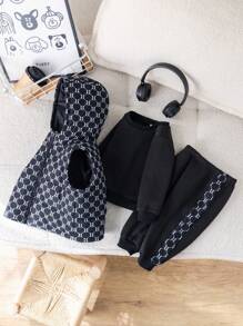 SHEIN Leap Crew 3 件装男婴/女婴休闲复古字母印花加厚棉背心、黑色圆领运动衫和字母贴布裤，适合秋冬季室内外穿着 - 黑色 - 查看 4