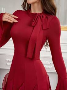 Modelyn Vestido largo de noche elegante con cuello de lazo, mangas largas acampanadas, dobladillo con volantes y cintura ajustada en línea A - Rojo - Ver 5