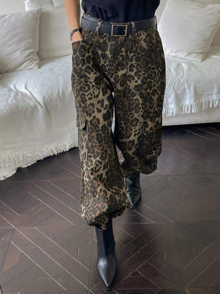 Women's Oversized Leopard Print Flap Pocket Loose Cargo Jeans, Belt Not Included Cheetah Print