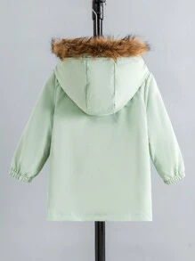 Young Boys Casual Sports Contrast Color Patchwork Flap Pockets Hooded Thick Mid-Length Jacket. The Thick Design Provides Excellent Warmth, Suitable For Cold Winters, And Suitable For Young Boys To Wear In Casual Sports Occasions. The Contrast Color Patchwork And Utility Pockets Design Make The Jacket More Unique And Personalized, And The Combination Of Hood Fur And Plush Lining Make The Whole Jacket More Fashionable And Sporty.