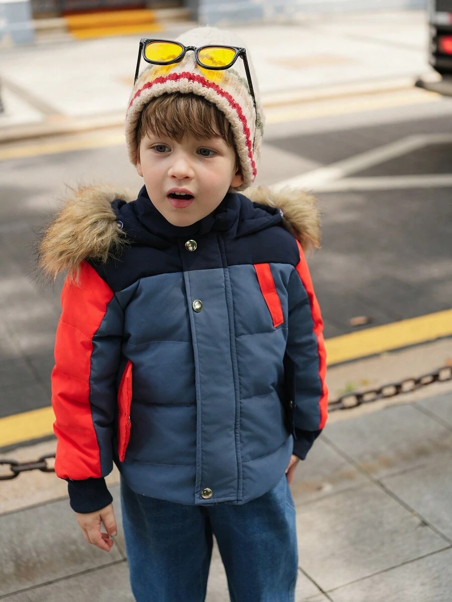 SHEIN Young Boy Hooded Patchwork Long Sleeve Casual Padded Coat