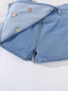 SHEIN 年轻女孩花卉刺绣不对称下摆休闲牛仔半身裙 - 中等水洗藍 - 查看 3