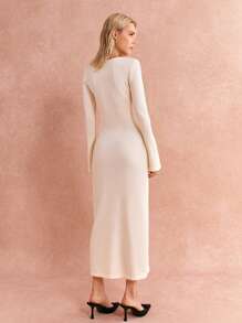 SHEIN Frenchy Vestido de punto para mujer con decoración de flores, vestido de punto blanco con decoración floral 3D, vestido de punto elegante, ropa de punto otoño/invierno 2024, ropa de invierno, vestido de punto, vestido blanco, vestido de punto de manga larga, vestido vintage, vestido de noche, vestido elegante, vestidos de mujer 2024 otoño/invierno