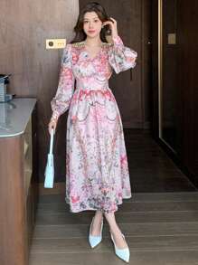 DAZY Vestido Médio Elegante de Manga Lanterna com Decote em V e Estampa Floral Completa para Mulheres, com Babados, Vestido Longo de Manga Comprida para o Outono, Vestido Longo Boho para Férias - Rosa chiclete - Visão 4