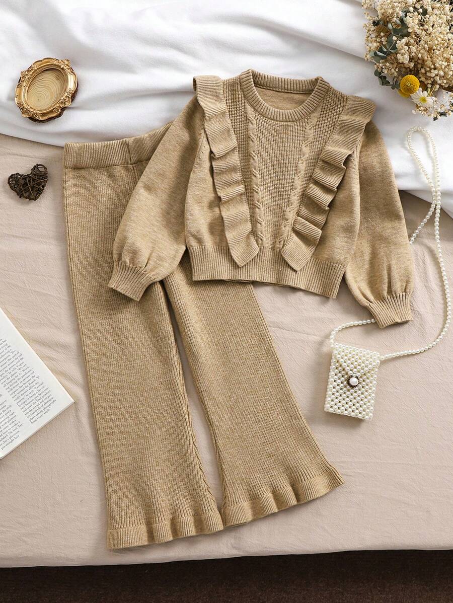 SHEIN Vintaside Kids 2 件套年轻女孩秋冬针织毛衣套头衫和弹力喇叭裤，花卉荷叶边白色百搭返校时尚休闲巴洛克风格标志性服装，适合居家、旅行、聚会、购物 - 卡其色 - 查看 1