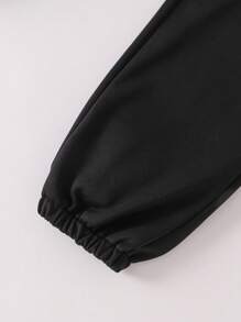 SHEIN Explorewe 2pcs/Set Tween Girl Letter Print Hoodie And Pants Set, Autumn/Winter, School, Campus, College - Black - View 4