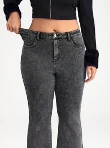 SHEIN BASICS Plus Size Black Stretch Flare Leg Jeans
