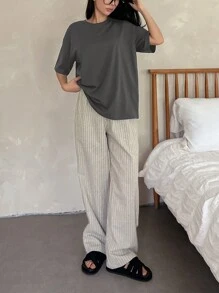DAZY Bộ đồ ngủ, áo phông và quần kẻ sọc đơn giản - Màu xám đen - Xem 4