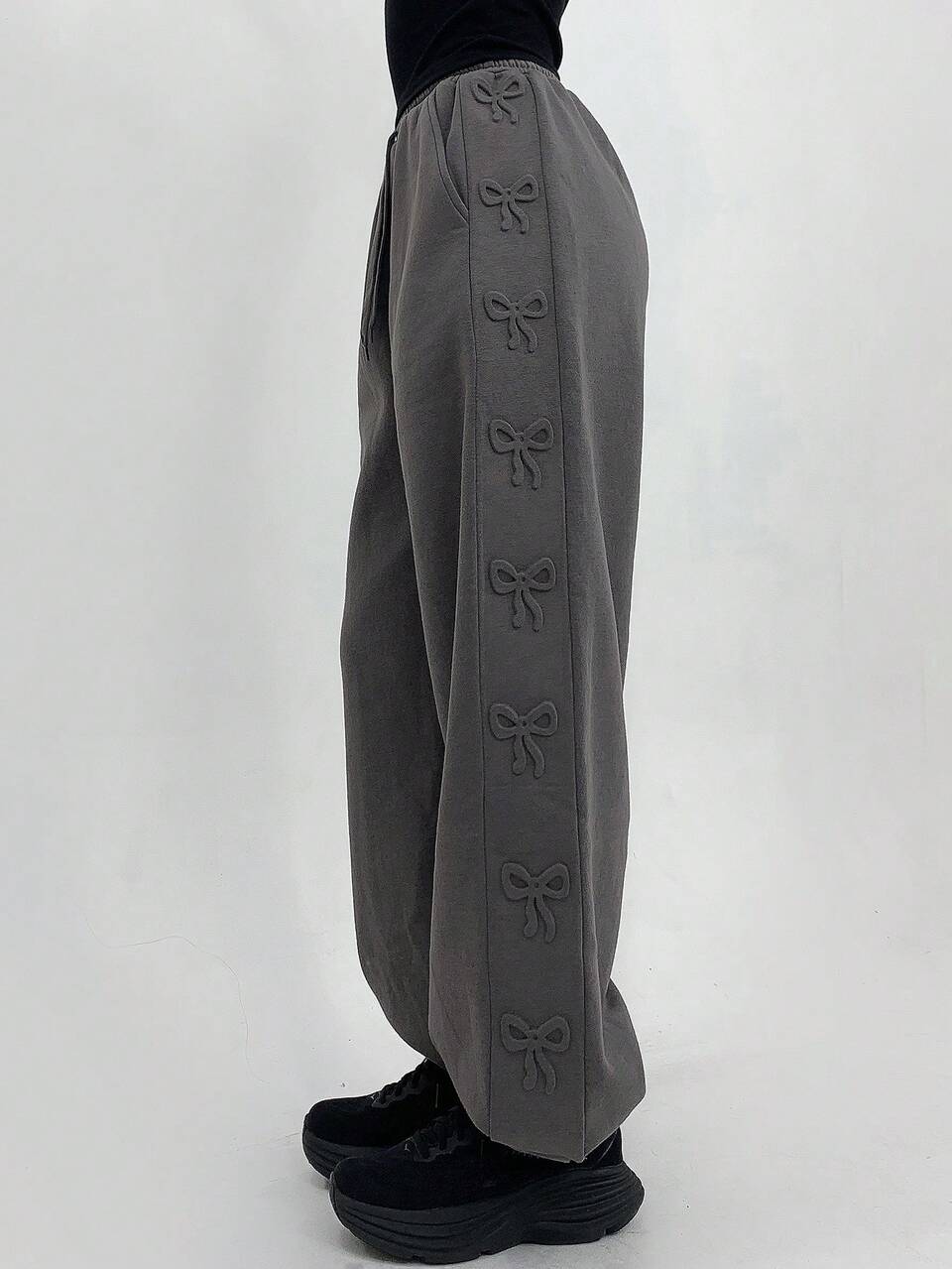 Thermal Lined Loose Fit Steel Stamped Bowknot Women's Sweatpants, Thermal Lined Fall,Winter Women Joggers