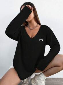 Flirla 休闲蝴蝶结长袖性感V领长袖T恤，秋季印花T恤女式上衣 - 黑色 - 查看 4