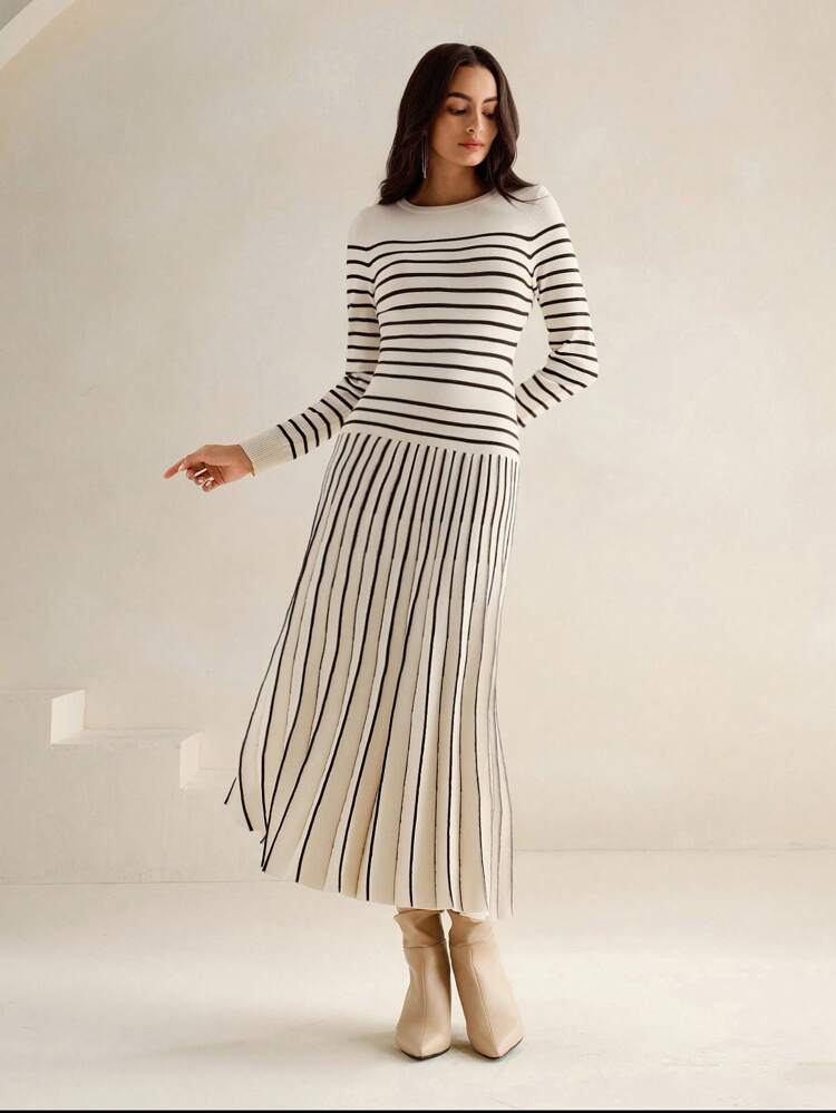 Women's Autumn/Winter Striped Pleated Long Sweater Dress