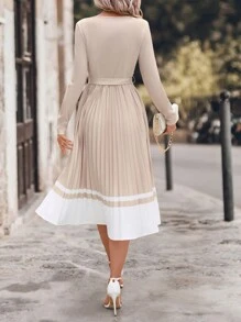SHEIN Clasi Women's Elegant Fitted Knit V-Neck Contrast Color Pleated Hem Dress Maxi Women Outfit - Apricot - View 2