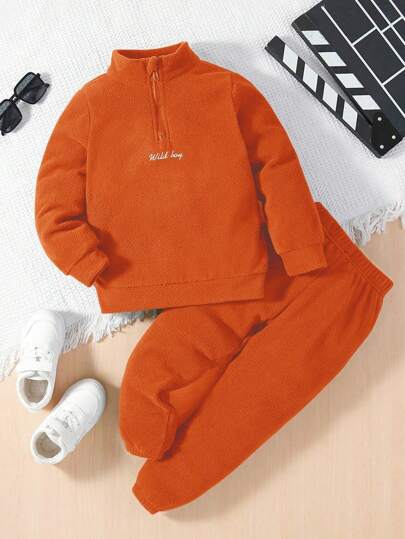 SHEIN 2 件装年轻男童秋冬字母印花加绒加厚拉链连帽衫和宽松休闲裤套装