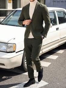 Manfinity Bizformal بدلة رجالية مكونة من بليزر أكمام طويلة بألوان صلبة وأزرار أمامية وبنطال جيب - أخضر داكن - مشاهدة 2