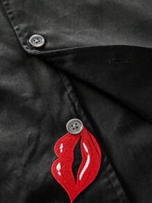 Manfinity VCAY Camisa de manga corta con bordado de labios rojos tejida para hombres de talla grande