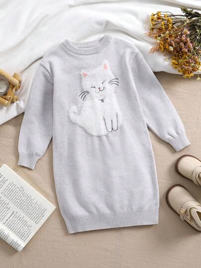 SHEIN Vintaside Kids Young Girl/Baby Girls' Autumn/Winter Knitted Sweater Dress. Cute Furry Kitten Cartoon Pattern On Front. Soft, Comfortable Light Grey Furry Fabric, Knitted With Needles For Warmth. Suitable For Autumn/Winter Wear. Special Knitting Technique Enhances Overall Quality And Craftsmanship. High-Quality Soft And Comfortable Fabric With Good Warmth, Suitable For Long-Time Wear. Suitable For School, Outings, Playtime, Business, And Various Holiday Parties.