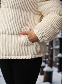 SHEIN LUNE Manteau d'hiver extra-épais en velours côtelé, épaissi et chaud, grande taille. Avec poches, isolation thermique efficace, ample, décontracté et affinant. Manteaux d'hiver avec poches. Doudoune femme 2024 hiver avec poches, manteaux matelassés amples