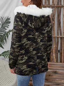 EMERY ROSE 女士迷彩图案长袖保暖内衬连帽宽松常规夹克，冬季 - 軍綠色 - 查看 2