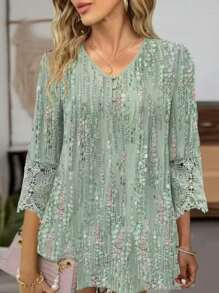 EMERY ROSE Women's V-Neck Lace Trimmed Allover Print Blouse Top, Summer
