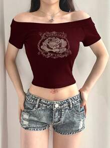 INAWLY 女士字母与花卉印花露肩短袖休闲 T 恤图案 T 恤女式上衣 - 酒紅色 - 查看 3