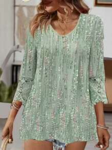 EMERY ROSE Women's V-Neck Lace Trimmed Allover Print Blouse Top, Summer