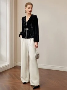 MOTF PREMIUM Top con dettagli in strass, maniche a lantenna e vita a clessidra a scollo a V - nero - Visualizzare 4