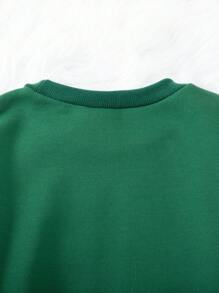 Tween Girl 1pc Oversized Cozy Thermal Lined Sweatshirt, Green With Colorful Christmas Graphic, Relaxed Fit For Everyday, Party, Indoor/Outdoor Wear, Perfect For Autumn/Winter