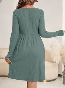SHEIN Pregnant Women Solid Round Neck Long Sleeve Simple Casual Nursing Dress, For Maternity - Green - View 2