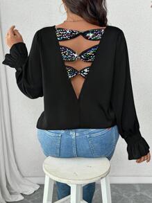 Calvaya 大码缎面面料衬衫，带亮片拼布、V 形后背镂空、3 层亮片蝴蝶结装饰和荷叶边袖口，适合外出、度假和聚会休闲穿着