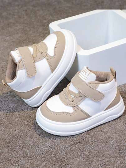 1 双婴幼儿中帮休闲运动鞋，舒适平底，适合日常穿着、运动和跑步，四季皆宜