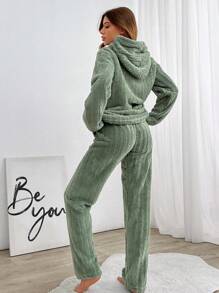 RueChic 2pcs Fuzzy Bear&Moon Embroidery With Hoodie Detail Homewear PJ Set - Green - View 2