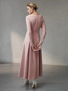 MOTF PREMIUM Einfarbiges Kleid mit quadratischem Ausschnitt, gefalteter Plissee-Glockenform ohne Gürtel - Pink - Übersicht 8