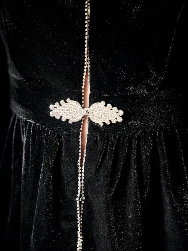 V-NECK LANTERN SLEEVE RHINESTONE DETAIL PEPLUM TOP