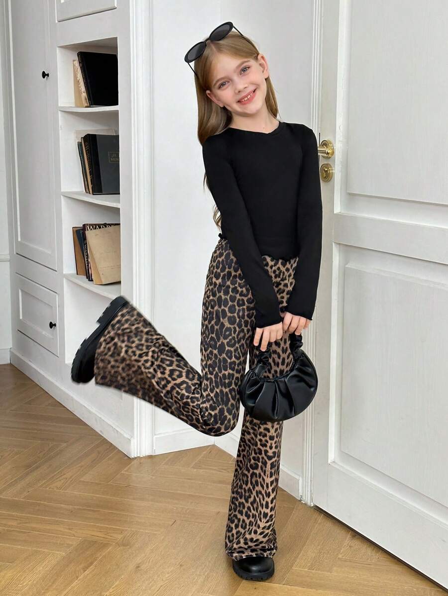 SHEIN Leap Crew Bộ 2 quần ống loe in họa tiết da báo đơn giản thoải mái cho bé gái tuổi teen và áo phông cổ tròn - màu đen - Xem 1