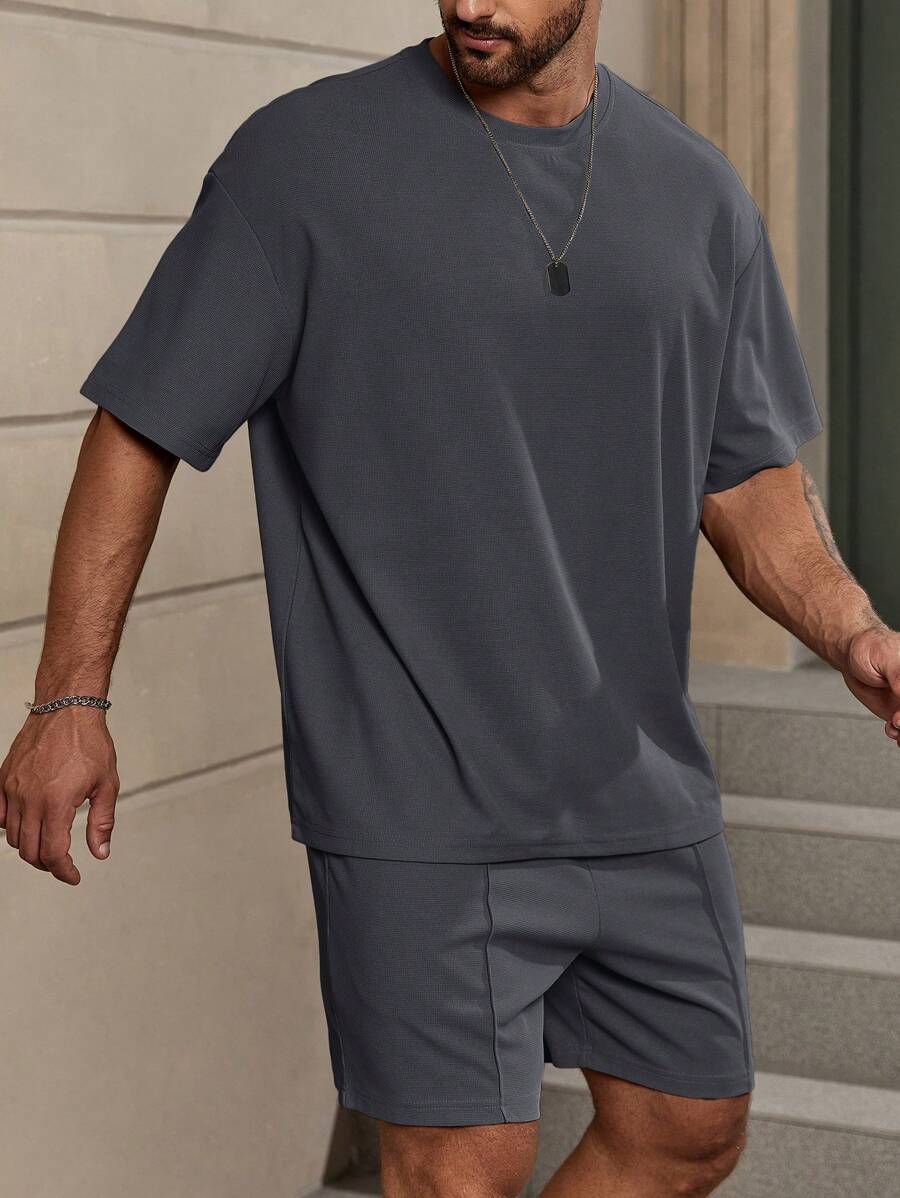 Manfinity Homme Loose Fit Men's Solid Tee & Drawstring Waist Shorts, Cozy Outfits - Grey - View 1